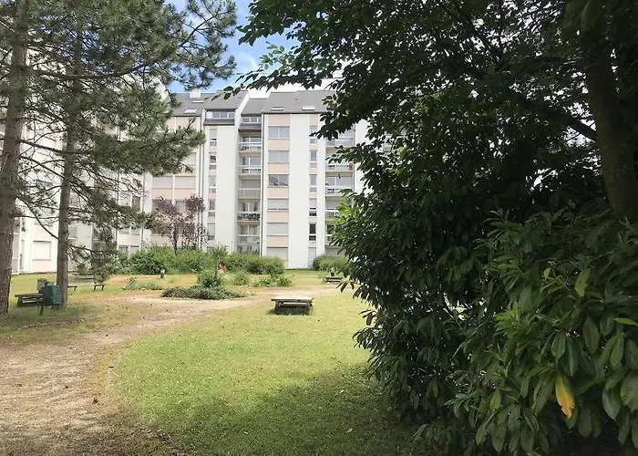 Port Du Canal Digione